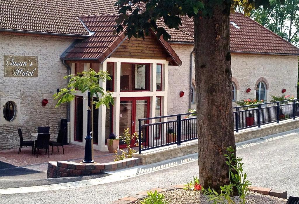 Logis Hostellerie La Chaumiere Arsonval Ngoại thất bức ảnh